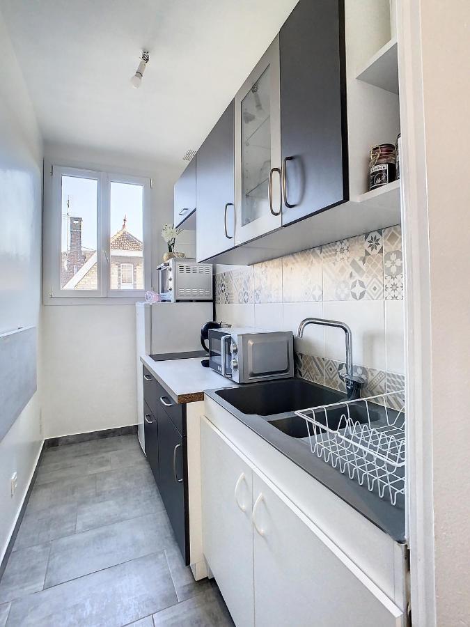 Joli Studio Meuble Tout Equipe Hyper Centre Wifi Apartment Troyes Ngoại thất bức ảnh